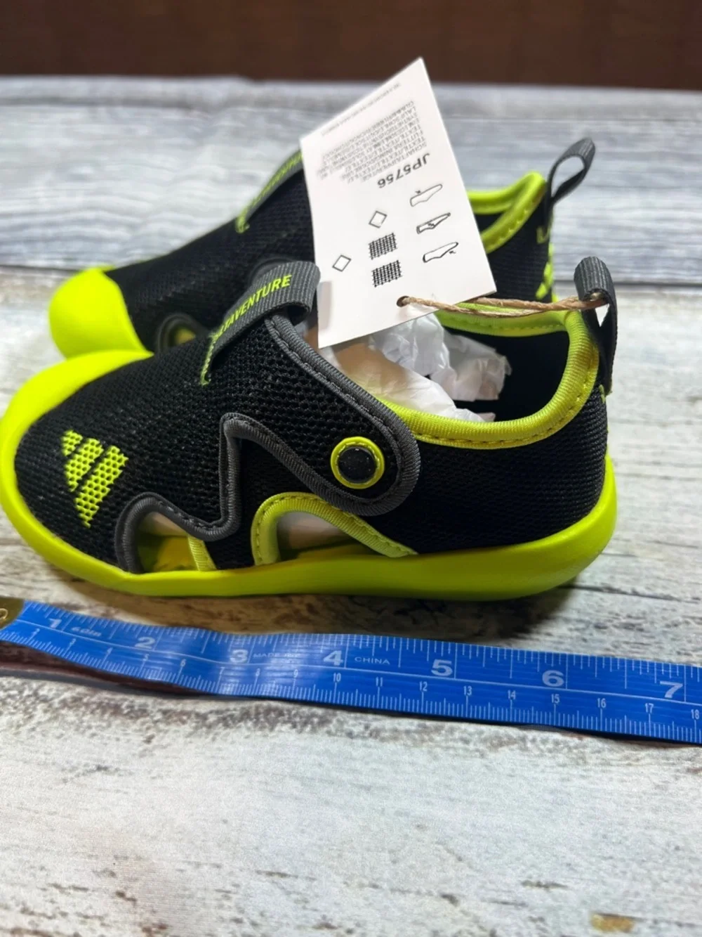 Adidas Altaventure 3 Kids Water Shoes Black Neon Green Size 9K NWT